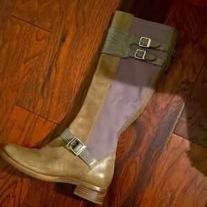 Women’s Beautiful Army Green Upper Leather Boot size 7